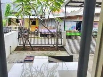 DIJUAL MURAH RUMAH 2 LANTAI KAMAR 5 SAXOPHONE SOEHAT KOTA MALANG