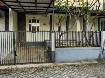 DIJUAL MURAH RUMAH 2 LANTAI KAMAR 5 SAXOPHONE SOEHAT KOTA MALANG
