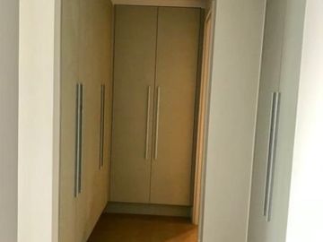 Condo for sale 3BR with parking Sakura Tower proscenium three bedroom condominium Rockwell center Makati