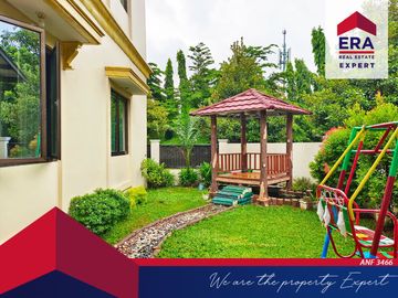 Dijual Rumah Mewah Lantai Siap Huni, Letak Strategis, Bebas Banjir