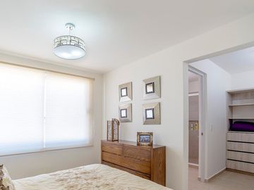 Oportunidad Casa en venta, nueva en fracc. privado con alberca en León Guanajuato, zona norte.
