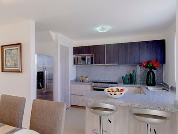 Oportunidad Casa en venta, nueva en fracc. privado con alberca en León Guanajuato, zona norte.