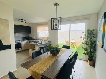 Oportunidad Casa en venta, nueva en fracc. privado con alberca en León Guanajuato, zona norte.