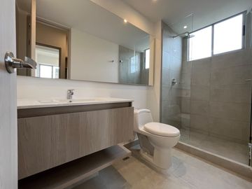 apartamento en arriendo en las vegas. Cod A9433922