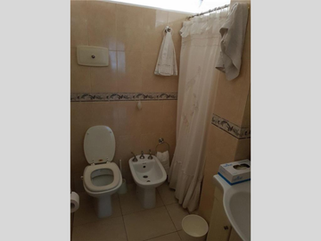 *NUEVO PRECIO* Piso en Venta en Congreso 4 dormitorios 3 baños 180 m2, balcón al frente – Rivadavia 1800