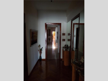 *NUEVO PRECIO* Piso en Venta en Congreso 4 dormitorios 3 baños 180 m2, balcón al frente – Rivadavia 1800