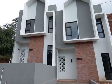 Rumah ready stock mewah murah cantik rasa villa di pusat kota bandung 2LT 700Jtan