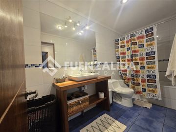 Casa en venta de 6D 5B Santiago College, Los Trapenses