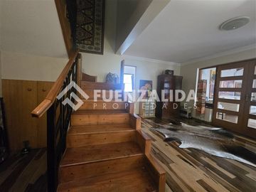 Casa en venta de 6D 5B Santiago College, Los Trapenses