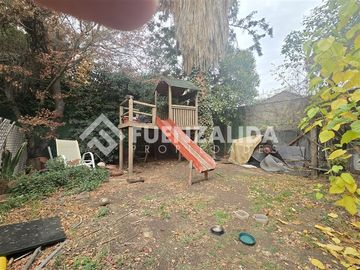 Casa en venta de 6D 5B Santiago College, Los Trapenses