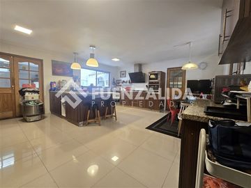 Casa en venta de 6D 5B Santiago College, Los Trapenses
