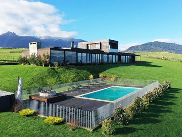 Casa con vista y acceso al Lago Ranco