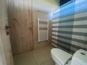 Casa con vista y acceso al Lago Ranco