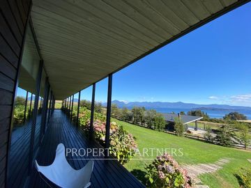 Casa con vista y acceso al Lago Ranco