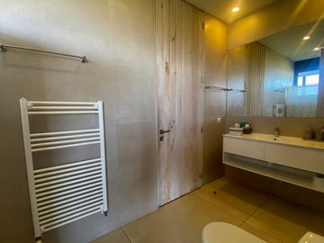 Casa con vista y acceso al Lago Ranco