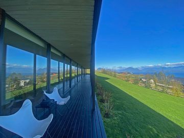 Casa con vista y acceso al Lago Ranco