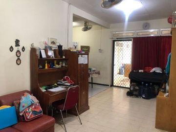 Jual rumah darmo baru timur