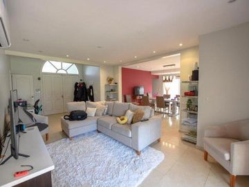 Chalet en Venta en Berazategui Oeste
