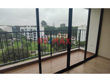*Se encuentra super bien ubicado en el Malecón Sur- Chorrillos, Límite con Barranco.
*Cuenta con amplias  áreas comunes:  Gym, Sala Bar, Zona BBQ, Co
