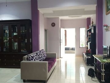 Rumah Kokoh Cocok Untuk Keluarga & Siap Huni Di Ciputat - Of 5838