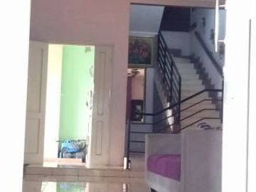 Rumah Kokoh Cocok Untuk Keluarga & Siap Huni Di Ciputat - Of 5838