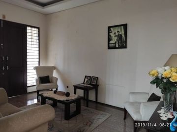 Rumah diJual di Deplu Kreo, Tangerang. Rumah Bagus terawat.