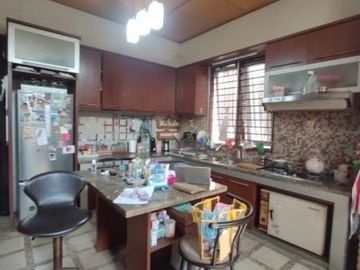 Rumah diJual di Deplu Kreo, Tangerang. Rumah Bagus terawat.