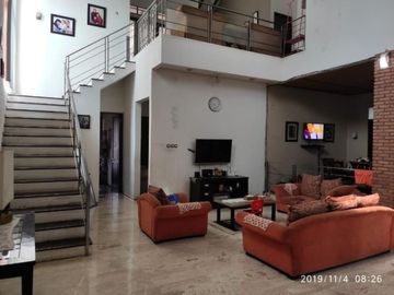 Rumah diJual di Deplu Kreo, Tangerang. Rumah Bagus terawat.