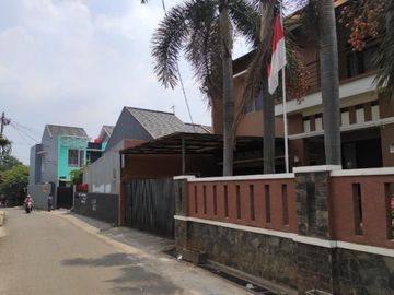 Rumah diJual di Deplu Kreo, Tangerang. Rumah Bagus terawat.
