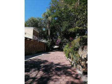CASA EN VENTA CON VISTA AL LAGO 