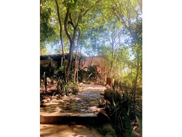 CASA EN VENTA CON VISTA AL LAGO 