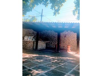 CASA EN VENTA CON VISTA AL LAGO 