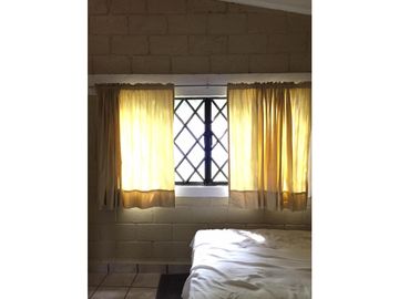 CASA EN VENTA CON VISTA AL LAGO 