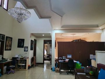 Rumah Kokoh 2 Lantai Tanah Luas Siap Huni di Arcamanik Sukamiskin Bandung