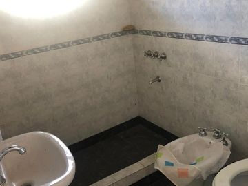 Casa para 2 Familias en venta en Lanus Este