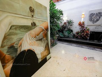Casa de Lujo  con cine y alberca en venta en colinas de san javier