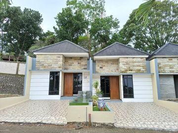 Luxurious House in Semarang on Swimming Pool Area Facilities