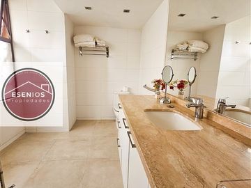 Gran Elegante Depto 3 dorm. + serv. Vesp. Norte / Vitacura