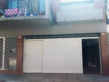 Excelente PH apto profesional en caballito norte 100 m2 aprox.
