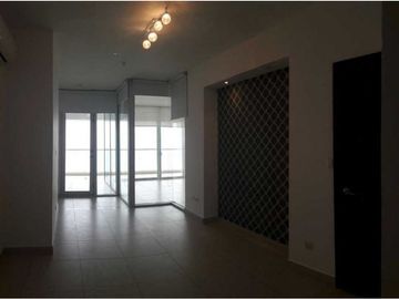 APARTAMENTO AVENIDA BALBOA VISTA AL MAR LINEA BLANCA