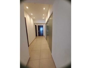 APARTAMENTO AVENIDA BALBOA VISTA AL MAR LINEA BLANCA