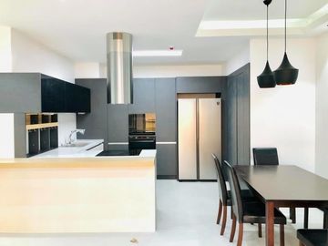 Furnished Condo with 3 Bedrooms for RENT inside Clark