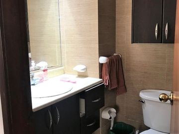 Venta Departamento Amplio Sector Quito Tenis