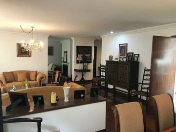 Venta Departamento Amplio Sector Quito Tenis