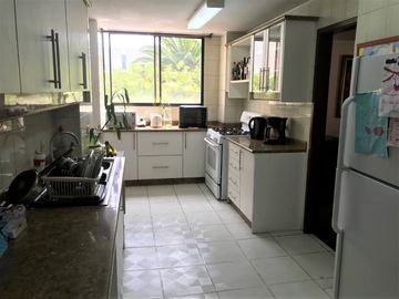 Venta Departamento Amplio Sector Quito Tenis