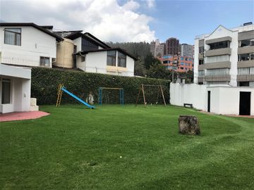 Venta Departamento Amplio Sector Quito Tenis