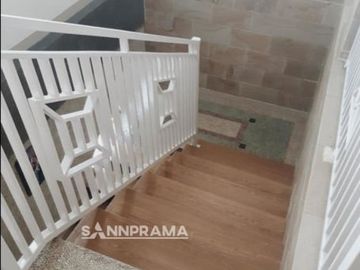 AisahKamalia Rumah Siap Huni Modern di Perumahan Meruyung Depok