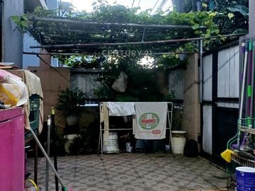 Dijual Murah Rumah Di Hook Harapan Indah Bekasi