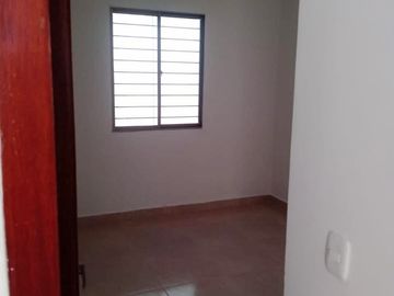 COD. 568 - SE VENDE CASA - BARRIO: BOLIVAR I
