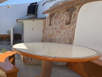 CASA CON ALBERCA, A UNOS MINUTOS DEL CENTRO DE YAUTEPEC, MORELOS